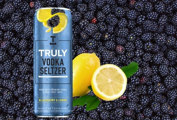 Truly Vodka Seltzer Pineapple and Cranberry